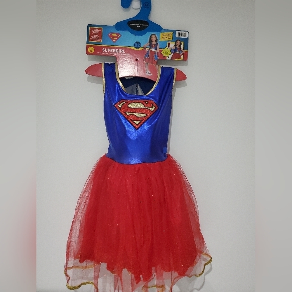 Super Girl costume Size 7-8 Make Believe Dress Up Play